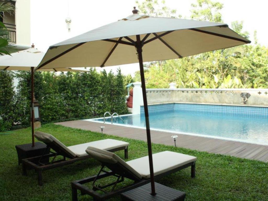 Phoomthai Garden Hotel Phrae Exterior photo