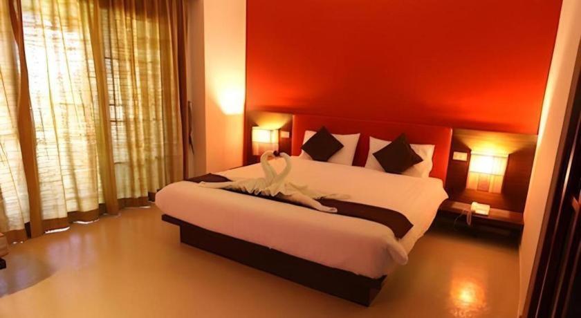 Phoomthai Garden Hotel Phrae Exterior photo