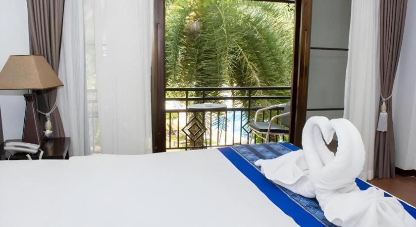 Phoomthai Garden Hotel Phrae Exterior photo
