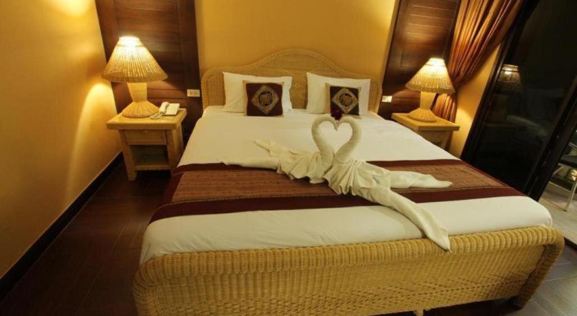 Phoomthai Garden Hotel Phrae Exterior photo