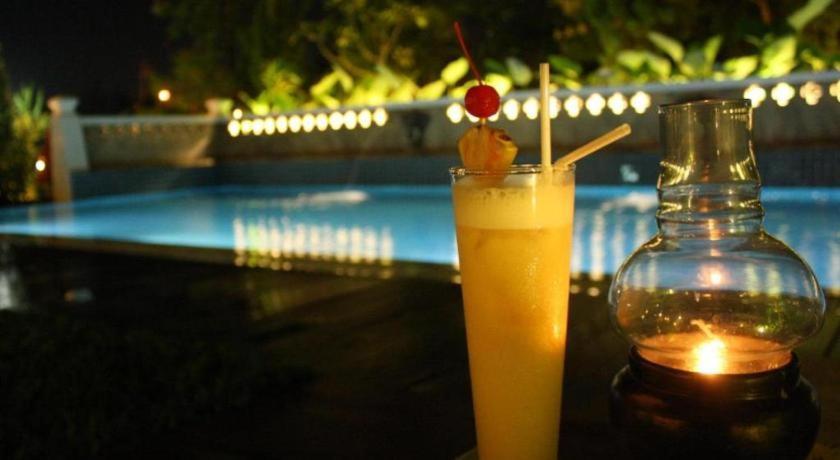 Phoomthai Garden Hotel Phrae Exterior photo