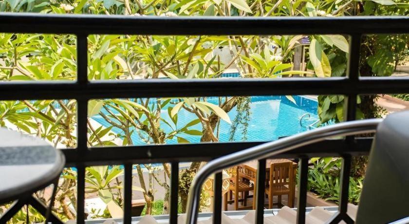 Phoomthai Garden Hotel Phrae Exterior photo