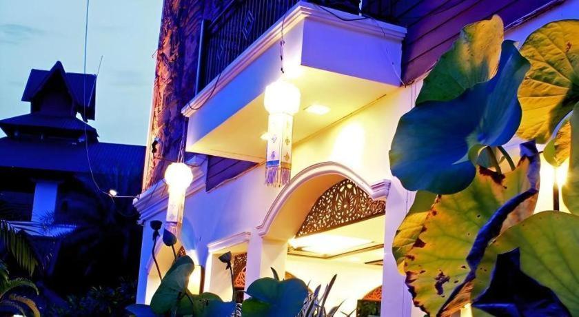 Phoomthai Garden Hotel Phrae Exterior photo